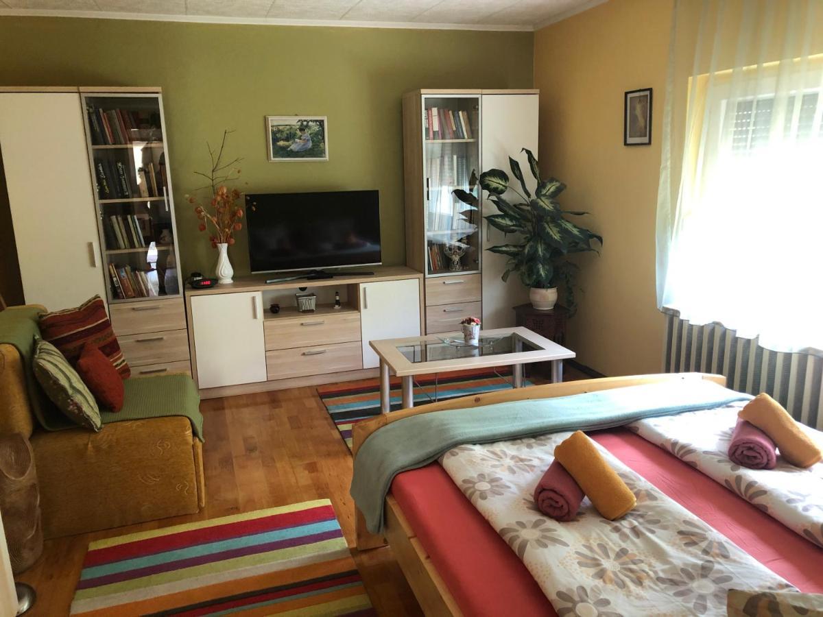Leander Apartman Balatonakali Luaran gambar