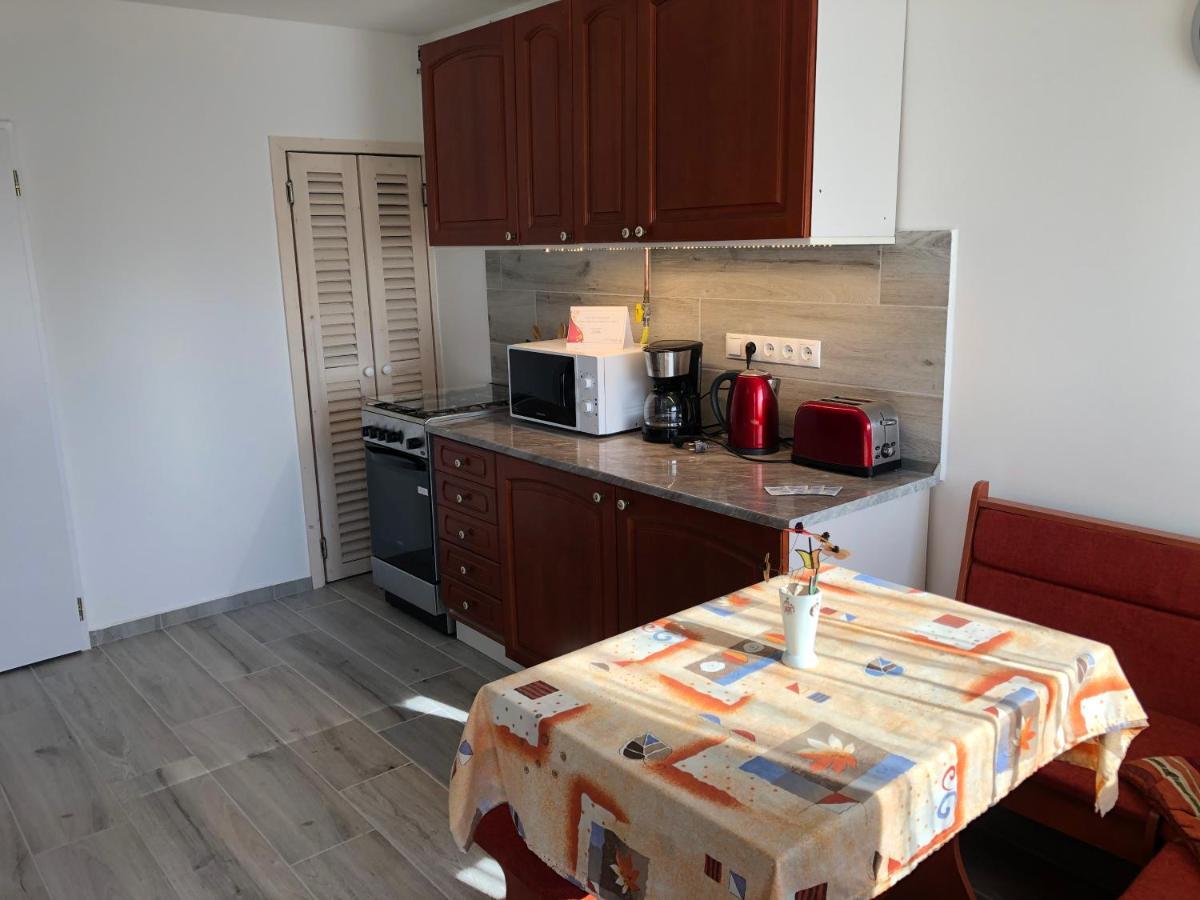 Leander Apartman Balatonakali Luaran gambar